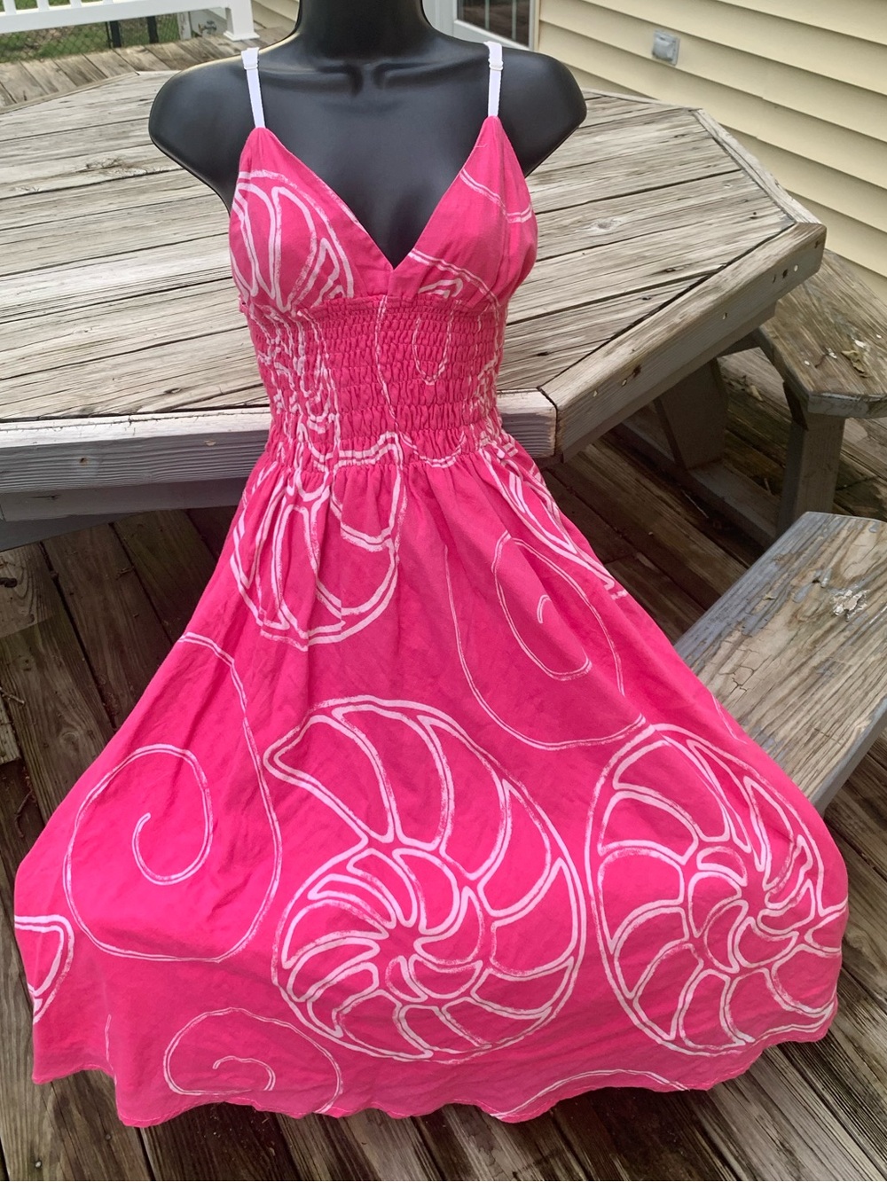VTG Roxy Y2K Pink Smocked Midi Sundress Shell Print Boho Surf Beach M